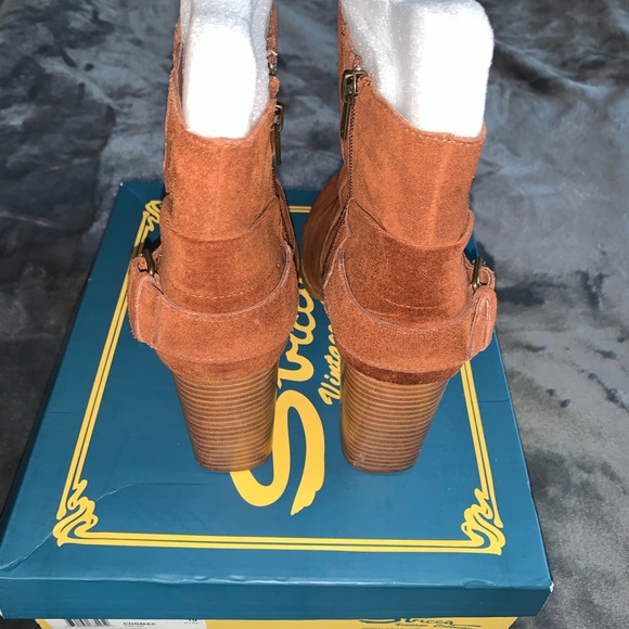 Sbicca Booties - Picture 4 of 9